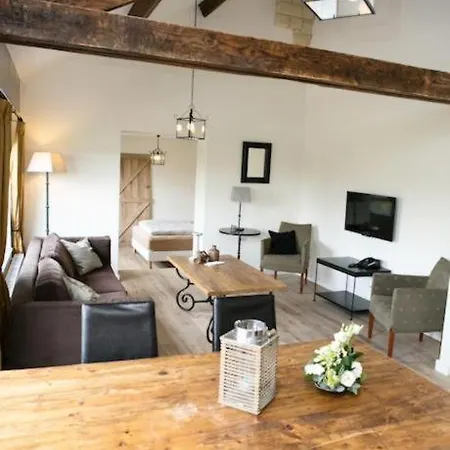Apartamento Tip !!! Leonardus